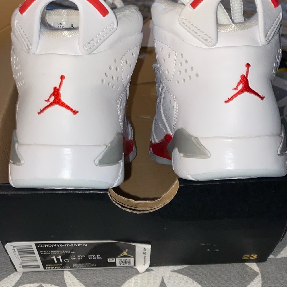 Jordan size 11c white & red